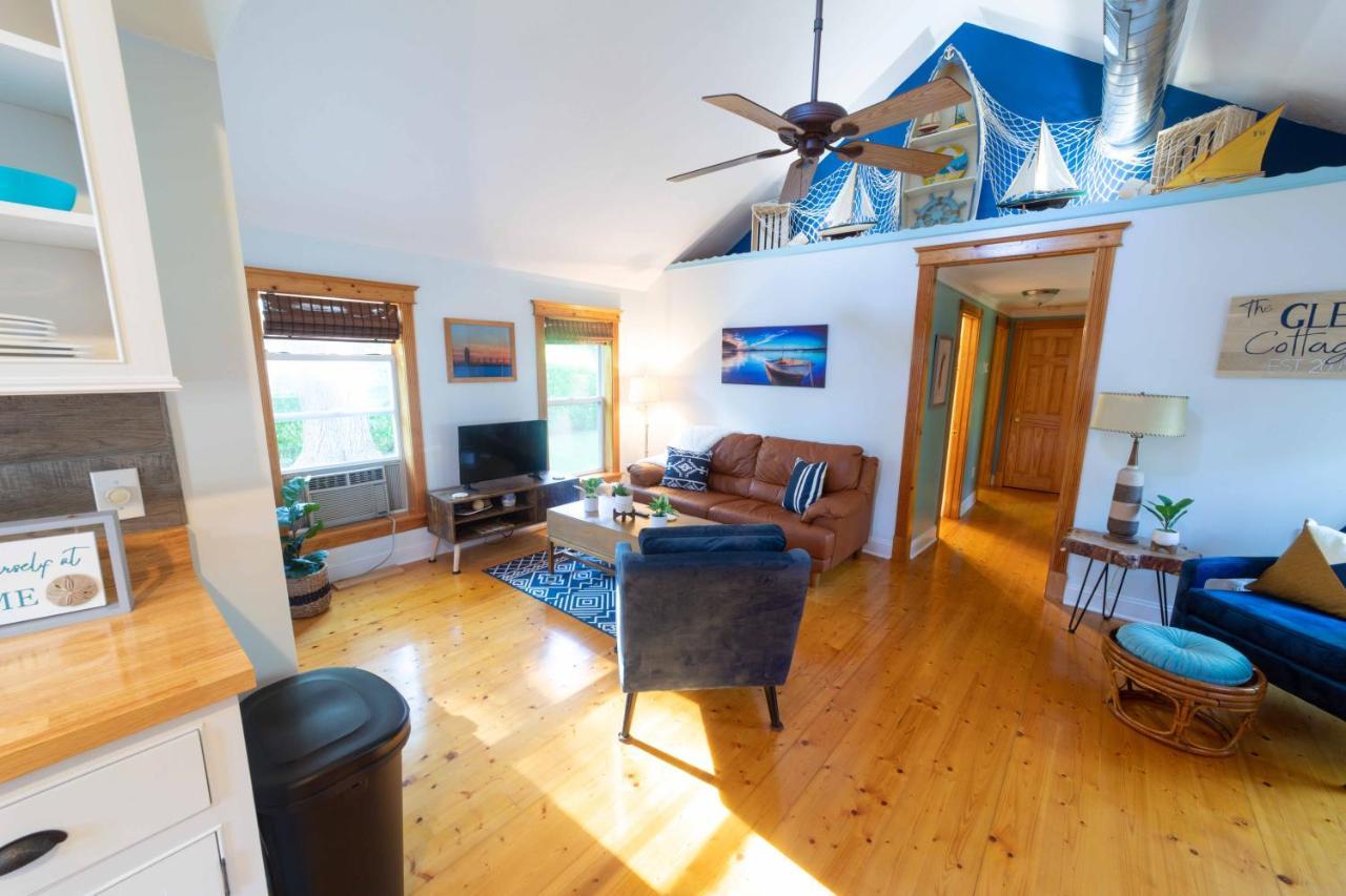 The Charming Glenn Cottage! Walk To Lake Michigan! Fennville Exterior photo