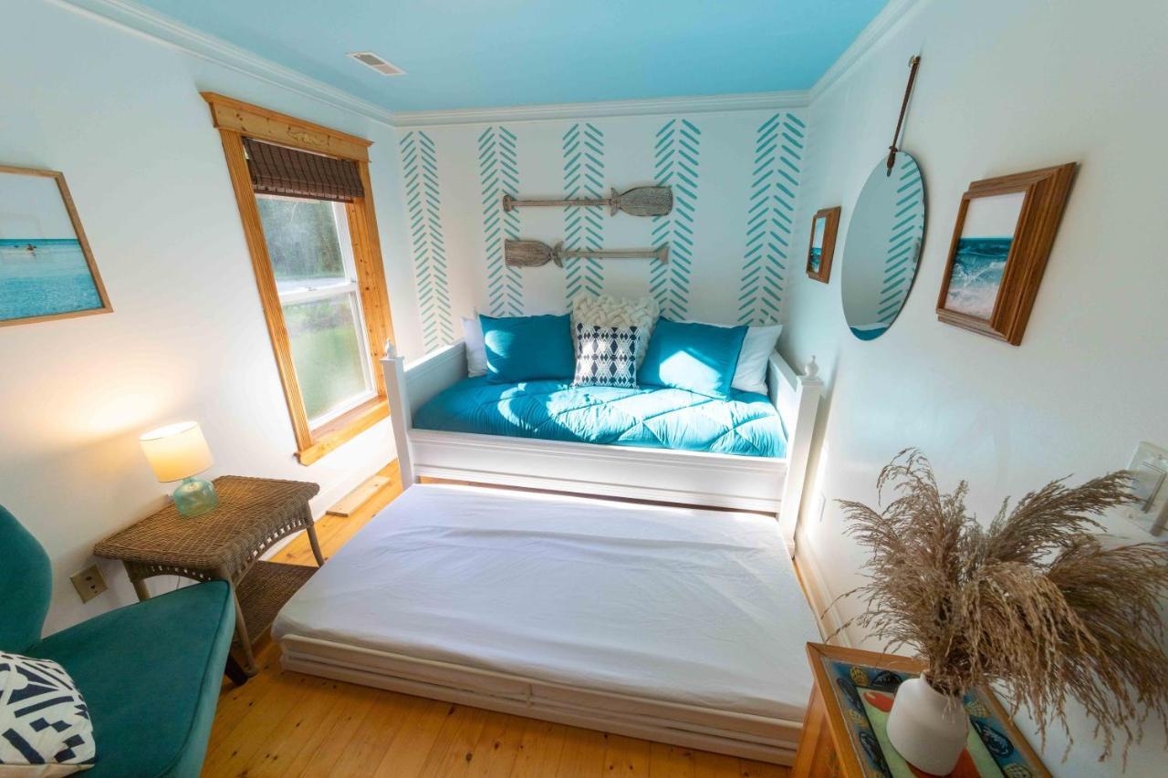 The Charming Glenn Cottage! Walk To Lake Michigan! Fennville Exterior photo