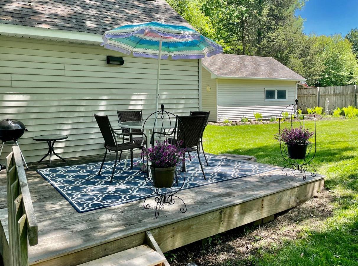 The Charming Glenn Cottage! Walk To Lake Michigan! Fennville Exterior photo